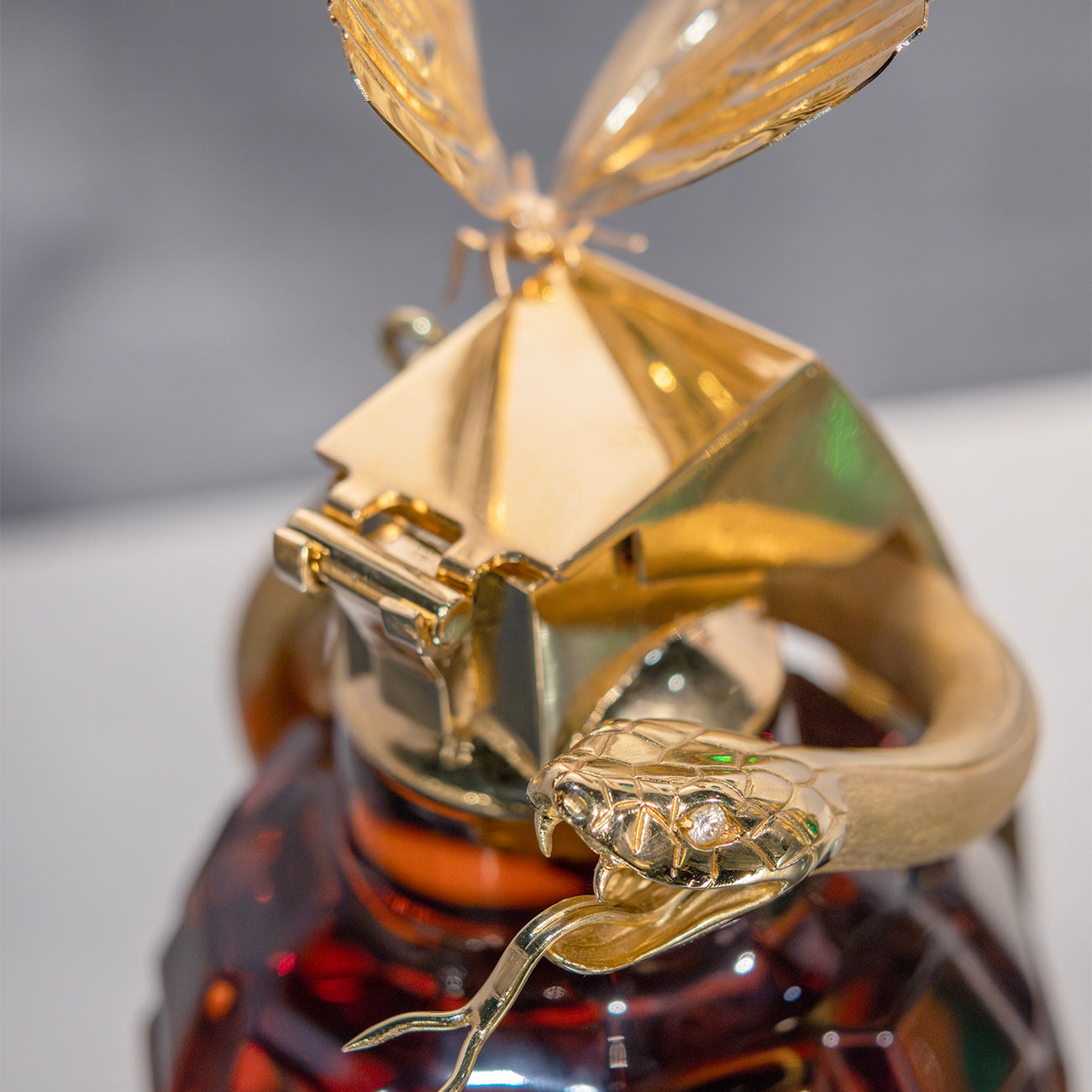 BUTTERFLY AND SNAKE GRANADE